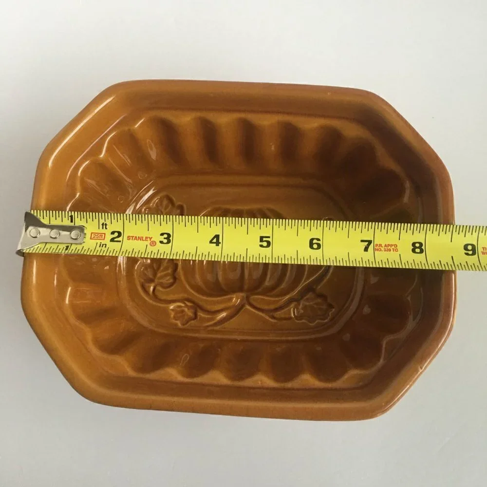 Crate & Barrel Ceramic Stoneware Fall Pumpkin‎ Bread Cake Baking Jello Mold Pan